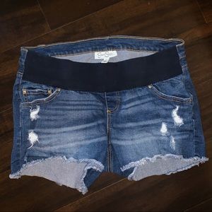 Jessica Simpson | maternity shorts